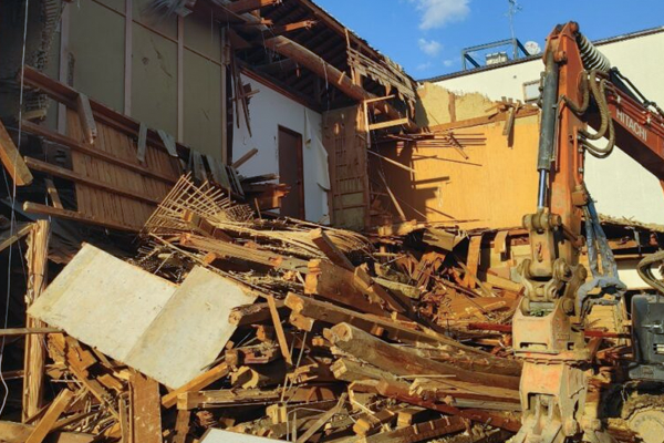 木造・石積み解体